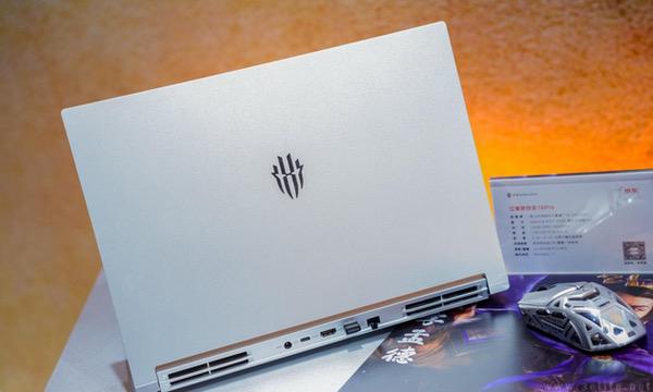 红魔电竞盛宴燃爆2024 chinajoy：全系列装备震撼登场