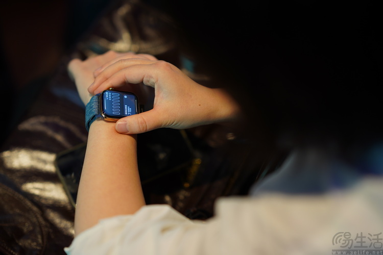 apple watch热卖十年，它到底做对了什么？